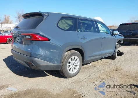 2024 Toyota Grand Highlander Xle z USA, uszkodzony, nr VIN 5TDAAAB59RS026302